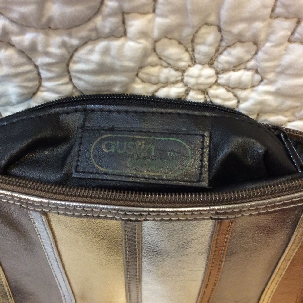 Austin Design Purse - Picture 4 of 8